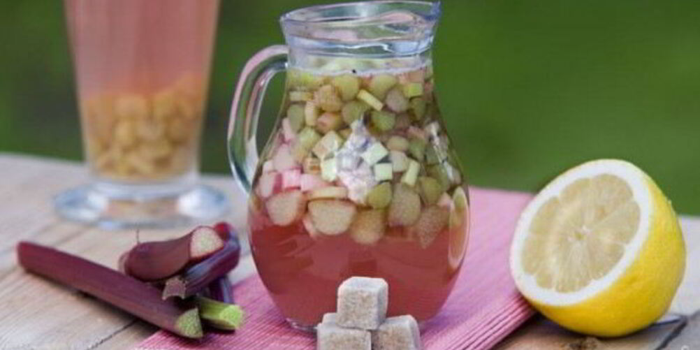 Рецепт компота из ревеня