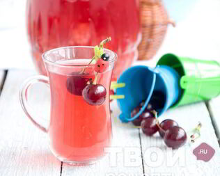 Компот из вишни