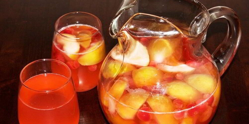 Рецепт компота из яблок и клюквы