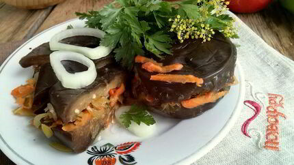 Квашеные баклажаны с морковкой