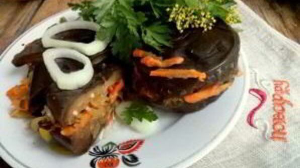 квашеные баклажаны с морковкой