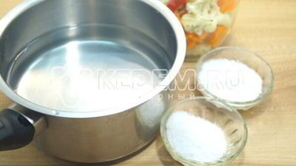 маринованная цветная капуста с морковью