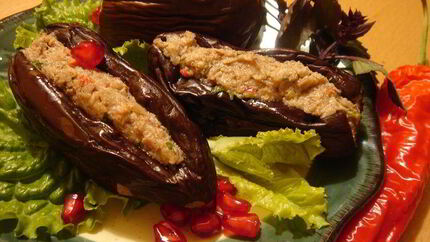 Маринованные баклажаны с ореховой начинкой