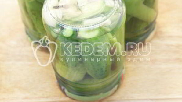 маринованные огурцы с болгарским перцем