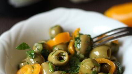 Маринованные оливки