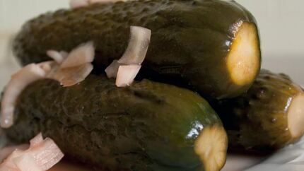 Огурцы в томатном соке на зиму