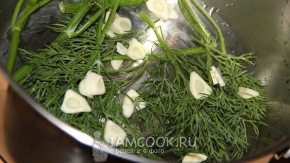 огурцы малосольные на минеральной воде