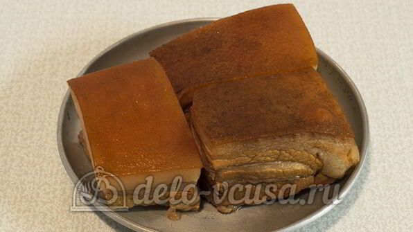 сало в луковой шелухе