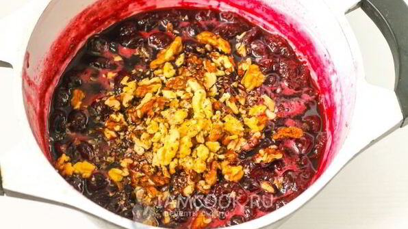 варенье из черешни с грецким орехом