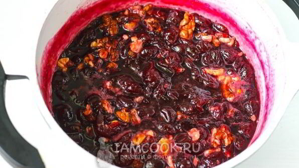 варенье из черешни с грецким орехом