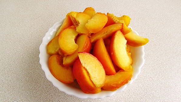 варенье из персиков и консервированных ананасов