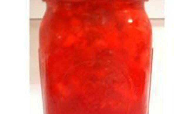 Варенье из ревня с клубничным желатином