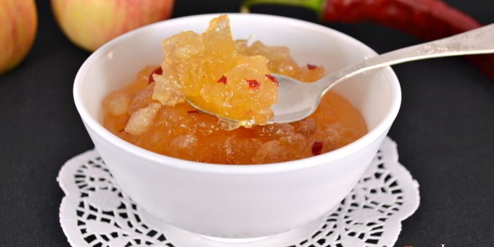 Рецепт яблочного конфитюра с острым перцем чили