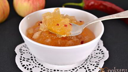 Яблочный конфитюр с острым перцем чили