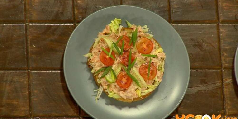 Рецепт брускетты с семгой