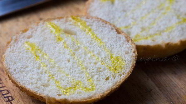 домашний чикенбургер с цукини и соусом цацики