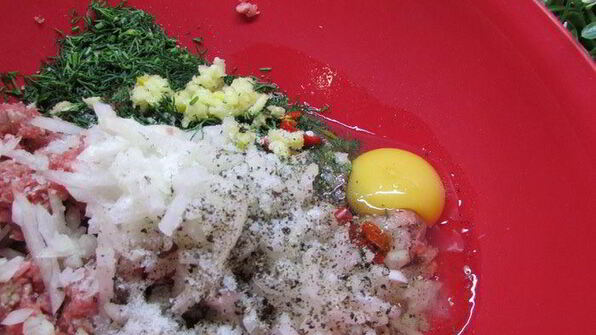 гамбургер в помидорке