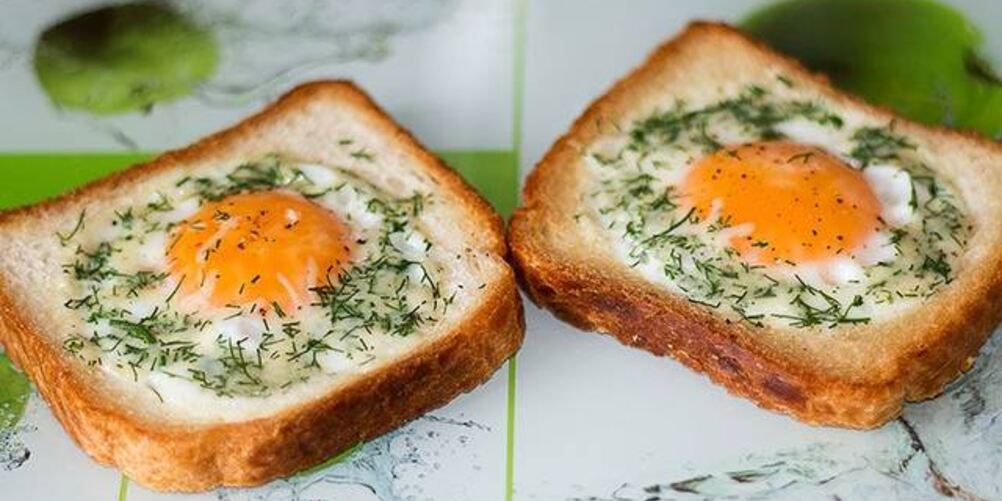 Рецепт бутерброда кошачий глаз с яйцом