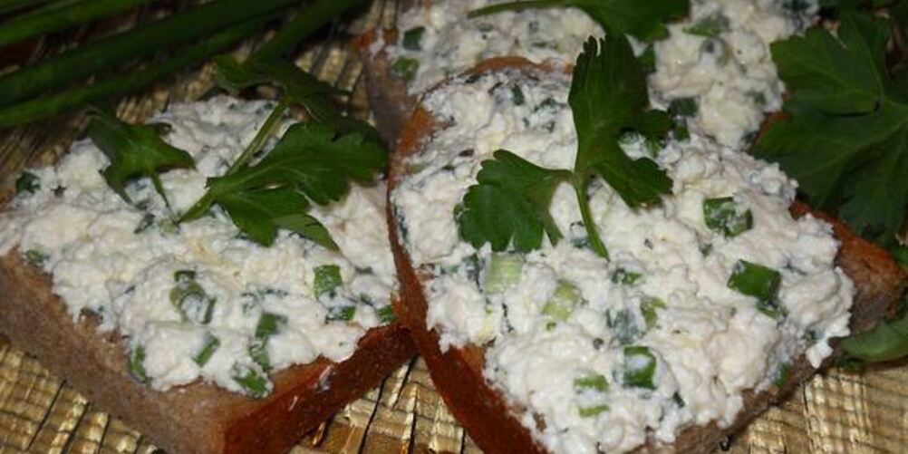 Рецепт бутербродной массы с сыром и зеленью