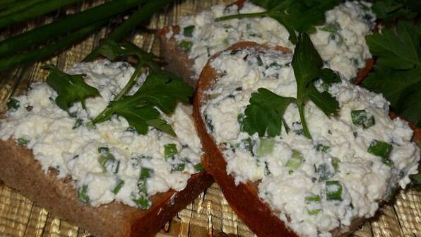 бутербродная масса с сыром и зеленью