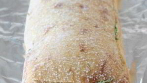 бутерброды с базиликовым маслом