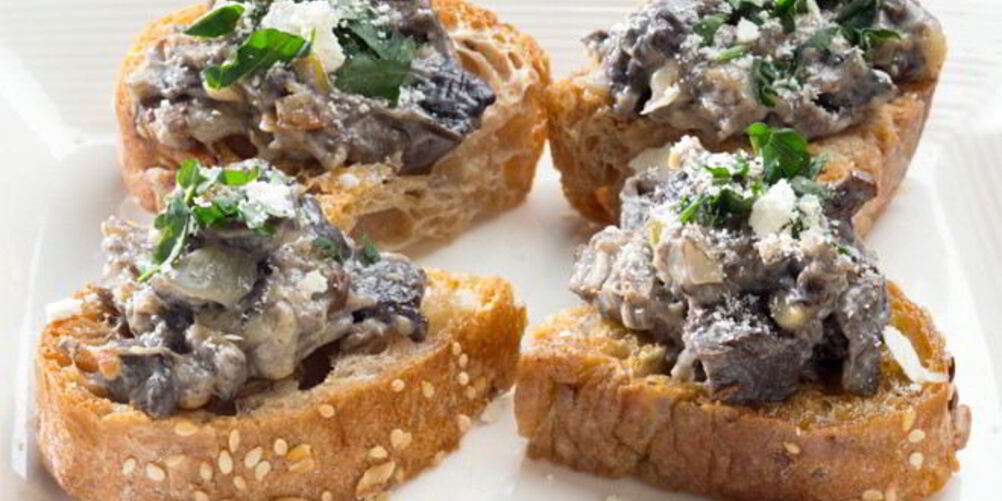 Рецепт бутербродов с грибной пастой