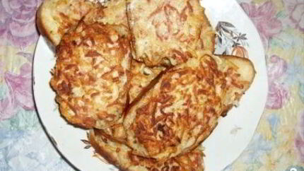 Бутерброды с колбасой и картошкой