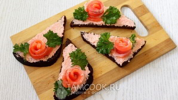 бутерброды с красной рыбой