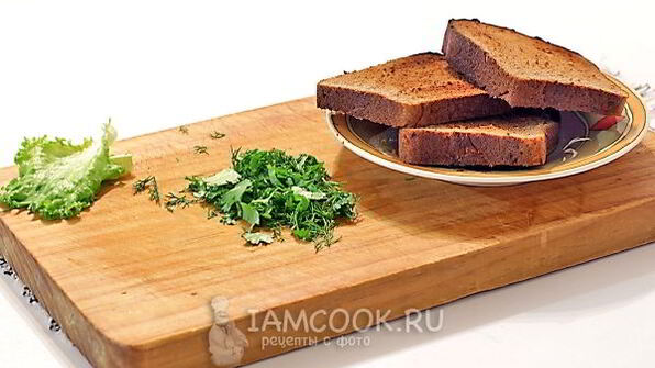 бутерброды с мягкой брынзой и овощами