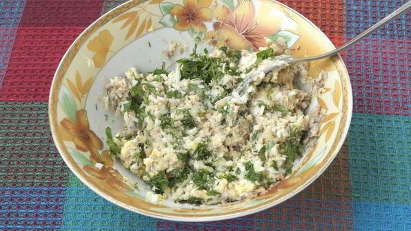 бутерброды с сардинами и плавленым сыром