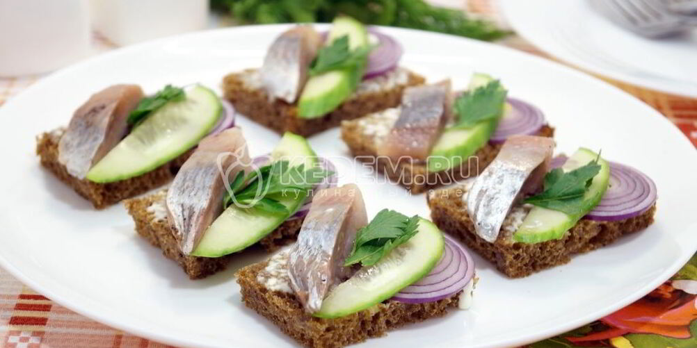 Рецепт бутербродов с сельдью
