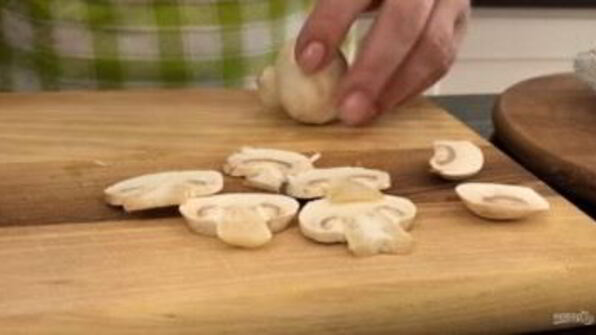 бутерброды с сырыми шампиньонами