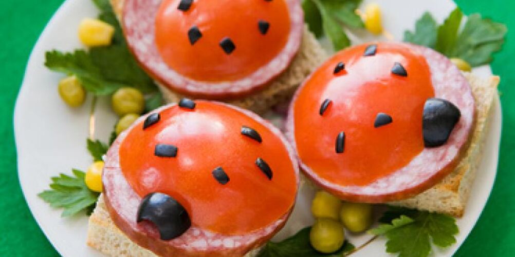 Рецепт бутербродов в виде божьих коровок
