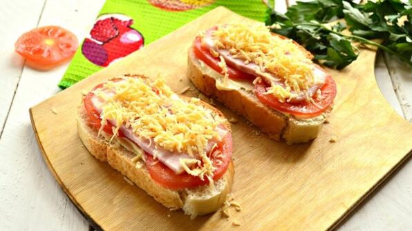 горячие бутерброды с беконом