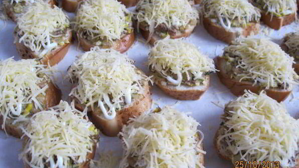 горячие бутерброды с сайрой