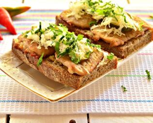 Горячие бутерброды со свининой