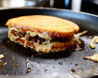 Горячий бутерброд с фаршем