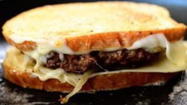 горячий бутерброд с фаршем