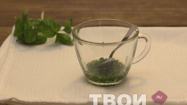 запеченный бутерброд с помидором и моцареллой