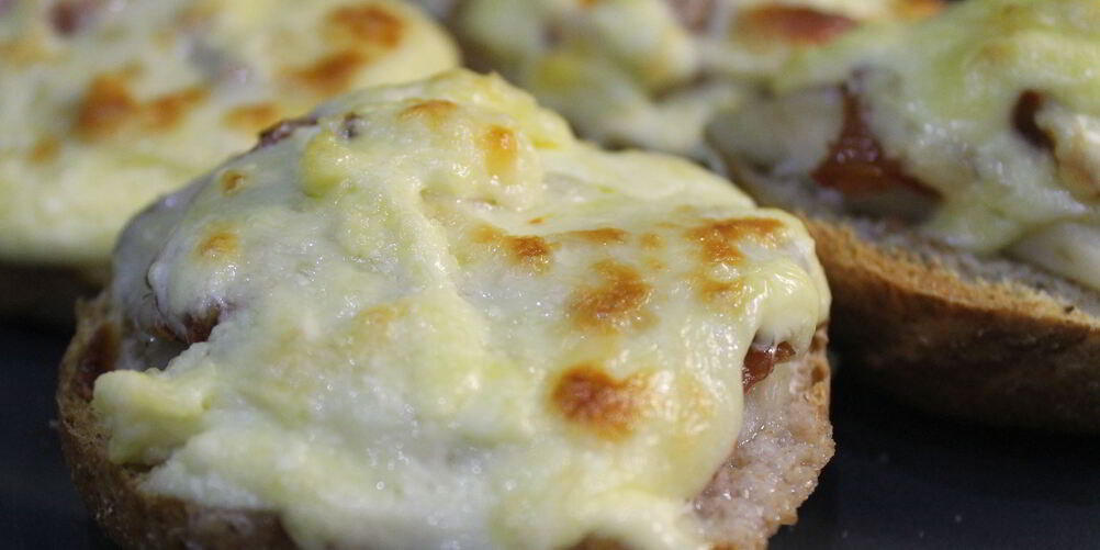 Рецепт запеченого бутерброда с рыбой