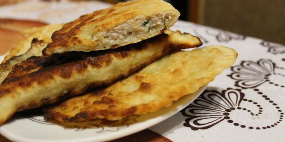 Рецепт чебуреков на минералке