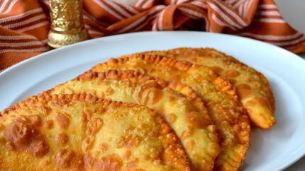 Чебуреки на заварном тесте