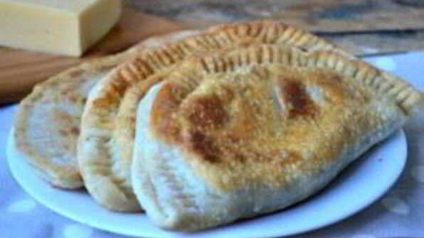 чебуреки с грибами и сыром
