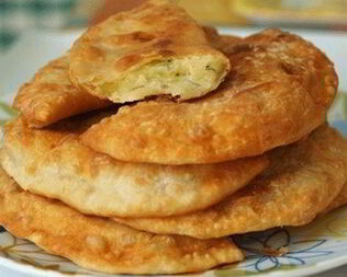 Чебуреки с картофелем и твердым сыром