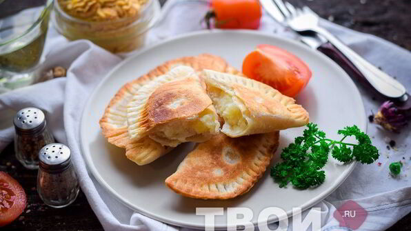чебуреки с картошкой