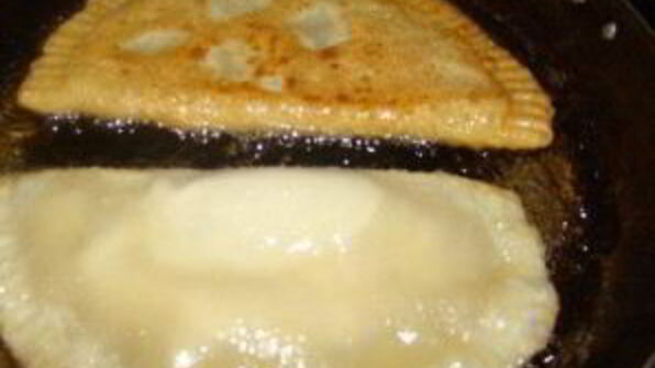 чебуреки с куриным фаршем