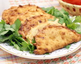Чебуреки с мясом