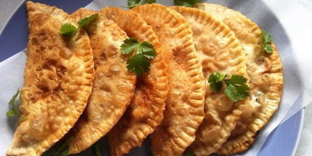 Рецепт чебуреков со свининой по-домашнему