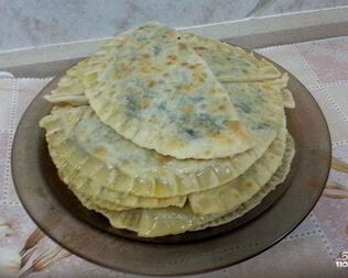 Постные чебуреки с зеленью
