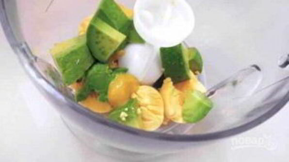 фаршированные яйца с гуакамоле